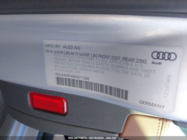 WAUHMAF46KN011398 Audi A4 40 Premium