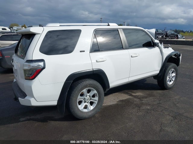 Toyota 4RUNNER SR5 2017 JTEBU5JR7H5473668 Image 4