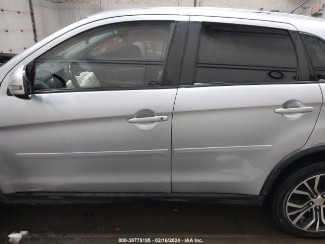 JA4AR3AW8GZ055195 Mitsubishi Outlander Sport 2.4 Es
