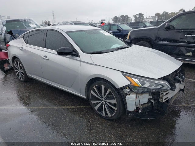 2019 1N4BL4CV6KC160244 main image