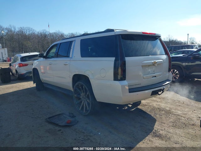 Chevrolet Suburban 1500 Lt 2015 1GNSKJKC2FR270231 Image 3