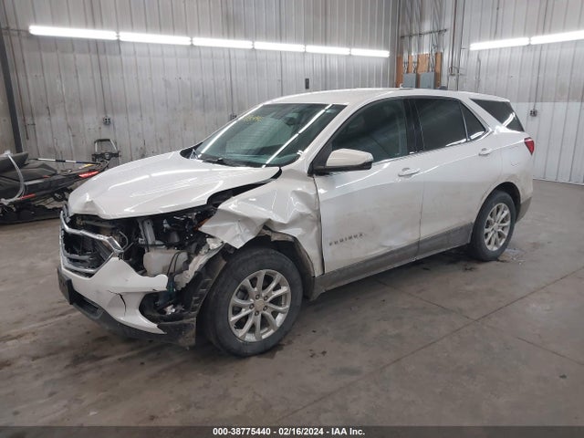 Chevrolet EQUINOX LT 2018 2GNAXSEVXJ6316716 Image 2