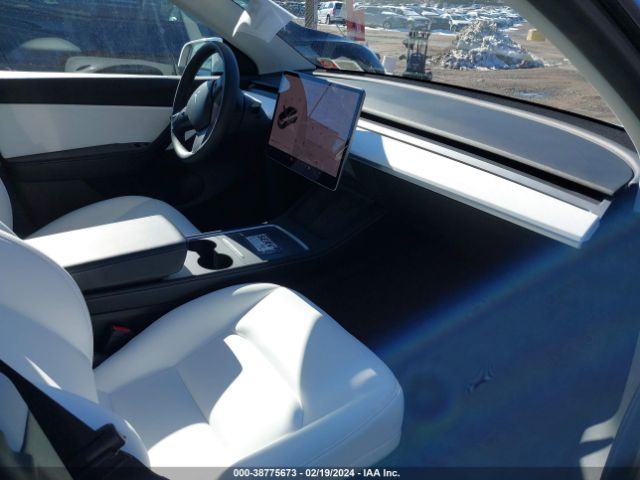 2021 TESLA MODEL Y 5YJYGDEF9MF209408 Photo 4