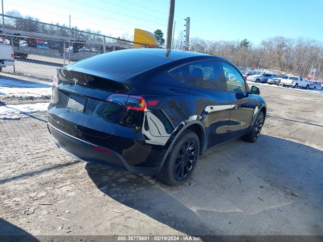 2021 TESLA MODEL Y 5YJYGDED3MF108962 Photo 3