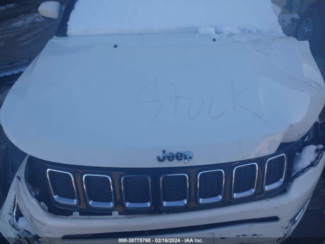 3C4NJDCB1JT372880 Jeep Compass Limited 4x4
