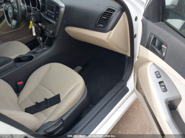 KNAGM4A79F5546987 KIA Optima Lx