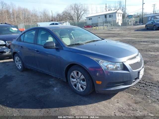 2014 1G1PA5SG0E7190733 main image