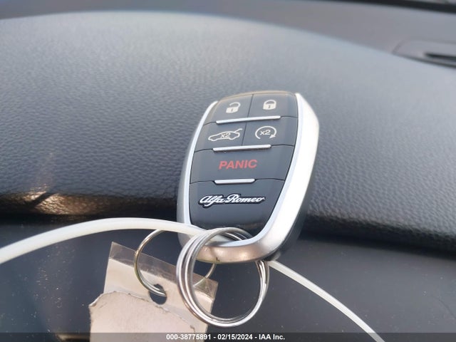 ZARFANANXK7599746 Alfa Romeo Giulia Sport Awd