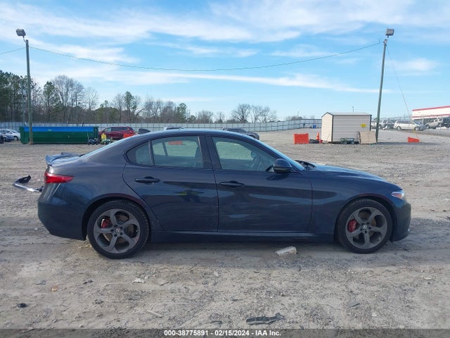ZARFANANXK7599746 Alfa Romeo Giulia Sport Awd