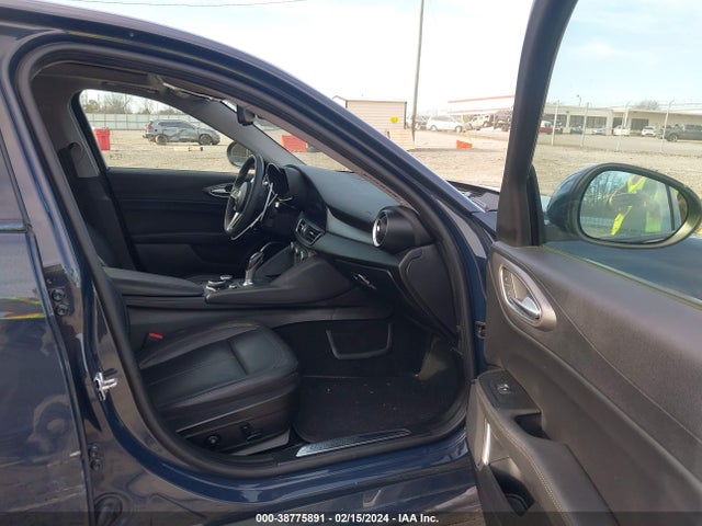 ZARFANANXK7599746 Alfa Romeo Giulia Sport Awd