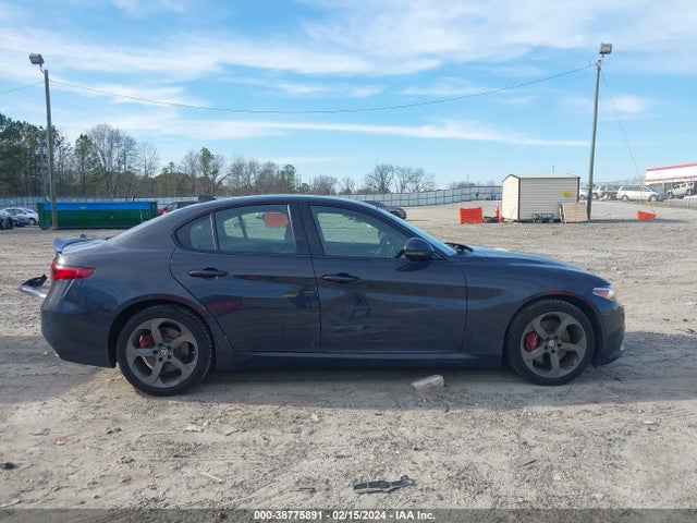 ZARFANANXK7599746 Alfa Romeo Giulia Sport Awd
