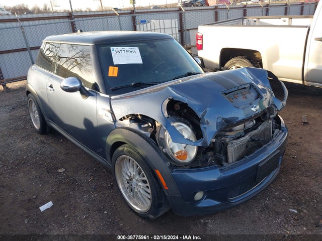 2009 MINI COOPER S WMWMF73539TW85099 Photo 0