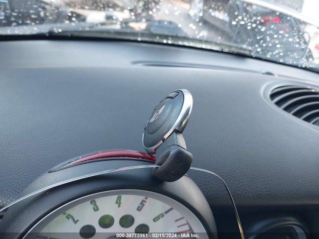 2009 MINI COOPER S WMWMF73539TW85099 Photo 10