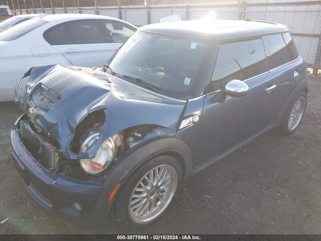 2009 MINI COOPER S WMWMF73539TW85099 Photo 1