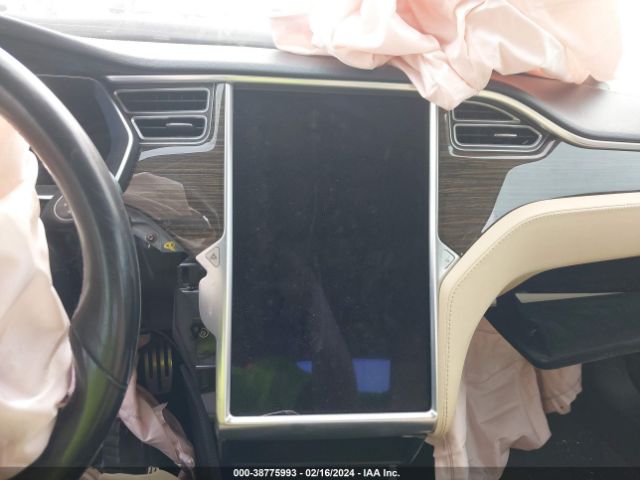 5YJSA1H11EFP43736 Tesla Model S P85