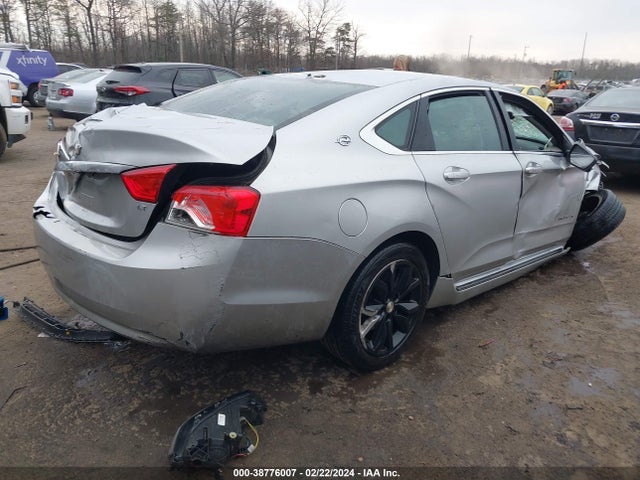 Chevrolet IMPALA 1LT 2018 2G1105SA3J9149509 Image 4