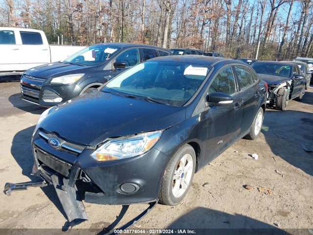 Ford FOCUS SE 2014 1FADP3F2XEL434509 Image 2