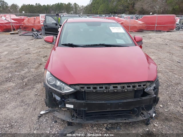 Hyundai Elantra Value Edition 2018 5NPD84LF0JH375554 Image 13