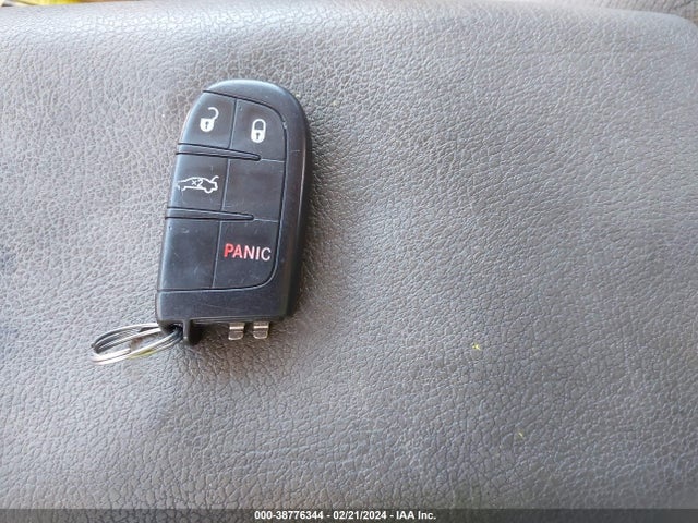 Chrysler 200 Limited 2015 1C3CCCAB8FN632475 Image 11