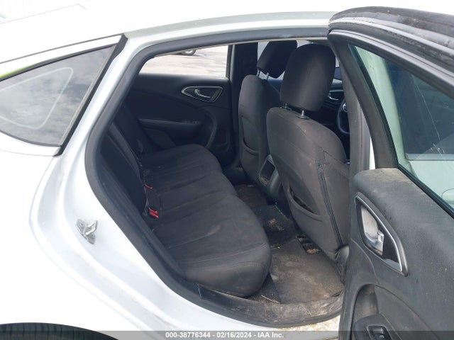Chrysler 200 Limited 2015 1C3CCCAB8FN632475 Image 8