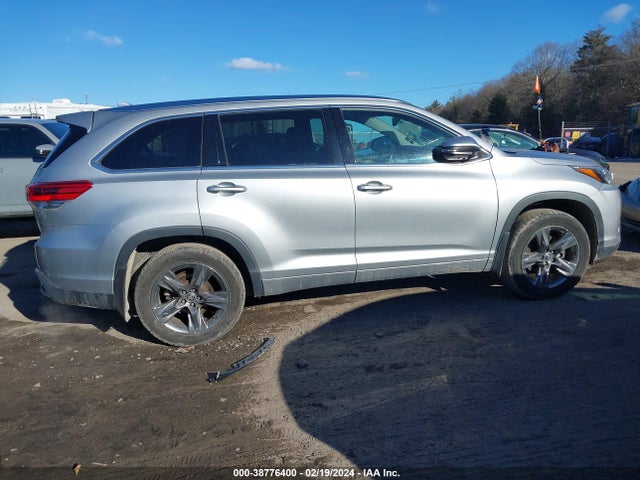 Toyota Highlander Limited Platinum 2017 5TDDZRFH5HS385945 Image 13