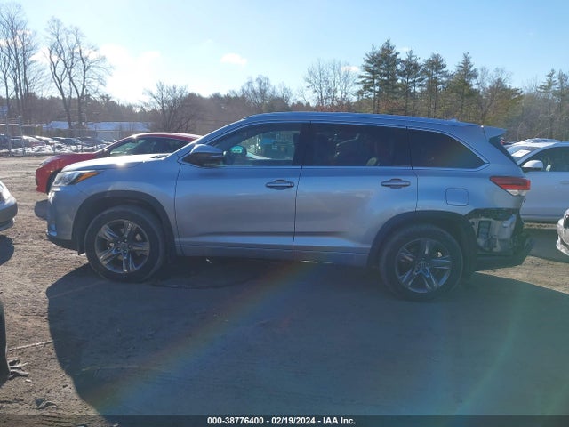 Toyota Highlander Limited Platinum 2017 5TDDZRFH5HS385945 Image 14