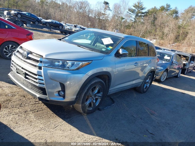 Toyota Highlander Limited Platinum 2017 5TDDZRFH5HS385945 Image 2
