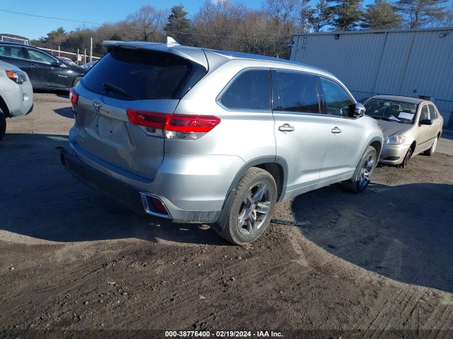 Toyota Highlander Limited Platinum 2017 5TDDZRFH5HS385945 Image 4