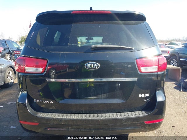 KIA SEDONA LX 2016 KNDMB5C15G6084983 Image 16