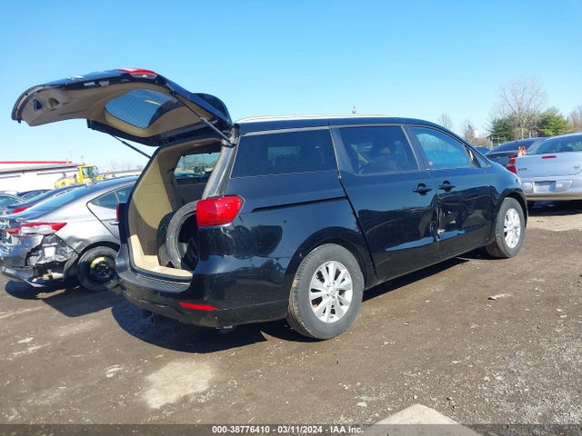 KIA SEDONA LX 2016 KNDMB5C15G6084983 Image 4