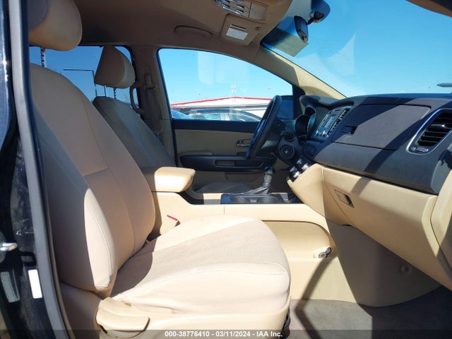 KIA SEDONA LX 2016 KNDMB5C15G6084983 Image 5