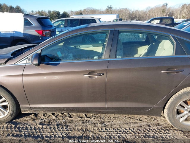 Hyundai SONATA SE 2016 5NPE24AF1GH310164 Image 14