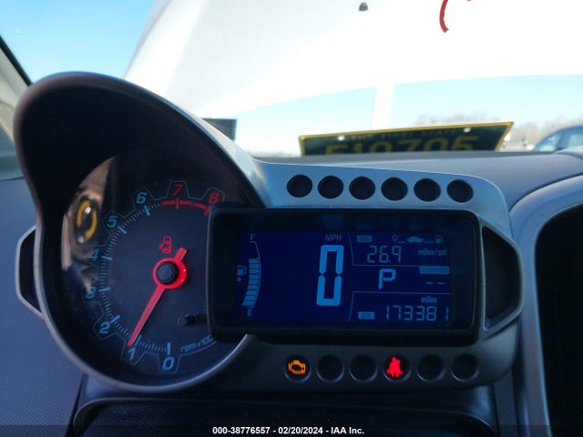 Chevrolet Sonic Lt Auto 2015 1G1JC5SHXF4187964 Image 7