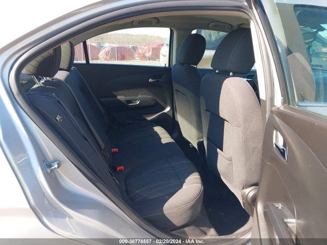 Chevrolet Sonic Lt Auto 2015 1G1JC5SHXF4187964 Image 8