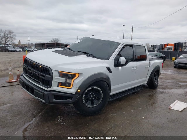 Ford F-150 Raptor 2018 1FTFW1RG9JFB71973 Image 2