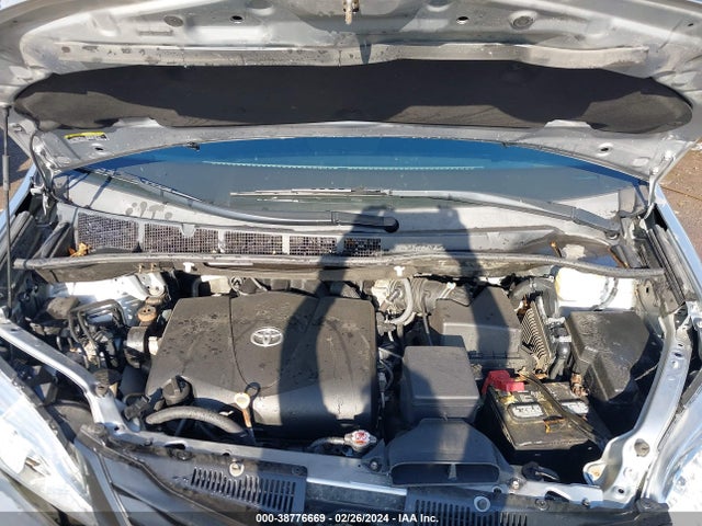 Toyota Sienna L 7 Passenger 2017 5TDZZ3DC7HS812018 Image 10