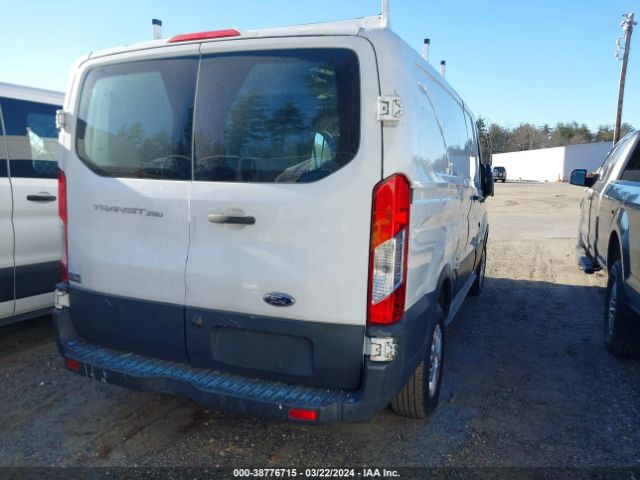 1FTYR1ZM3GKA05681 Ford Transit-250