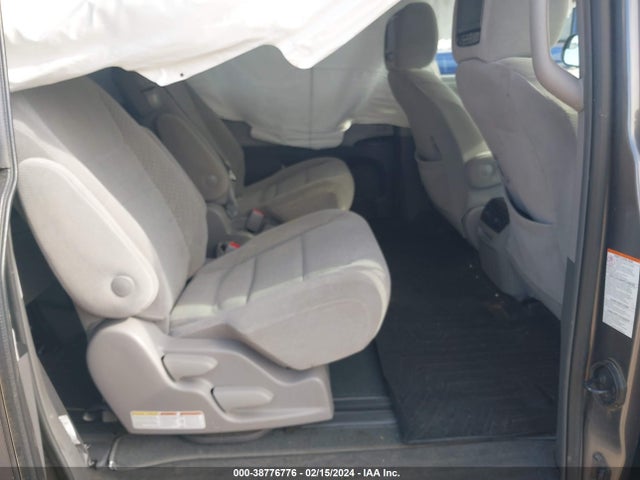 Toyota Sienna Le 8 Passenger 2018 5TDKZ3DC9JS918882 Image 8