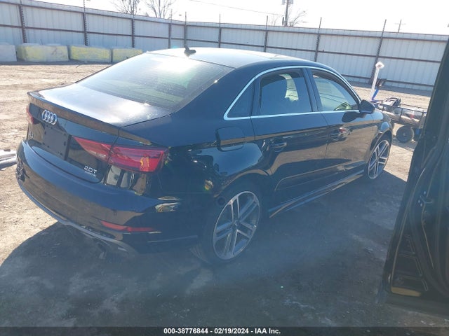 WAUJ8GFF0J1035504 Audi A3 2.0t Premium/2.0t Tech Premium