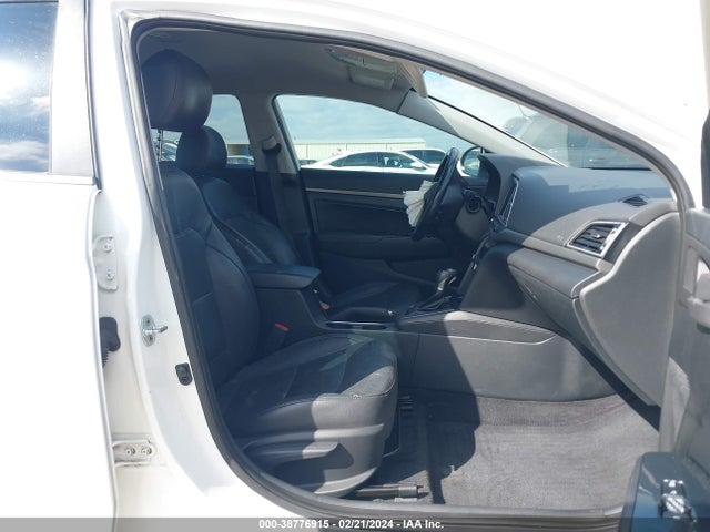 Hyundai Elantra Limited 2017 5NPD84LF6HH056668 Image 5