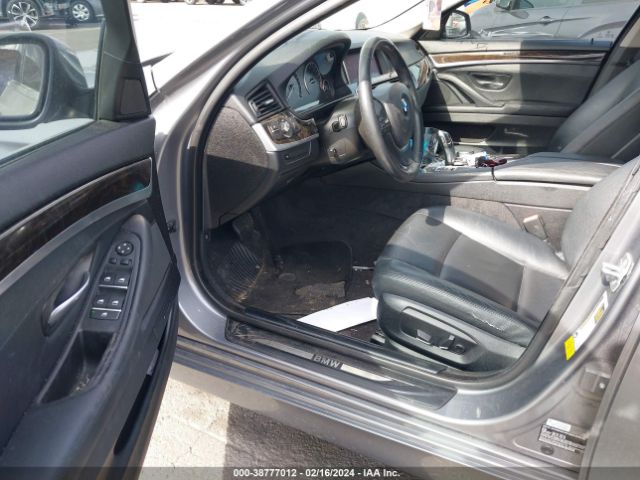 WBA5A5C5XFD523774 BMW 528I