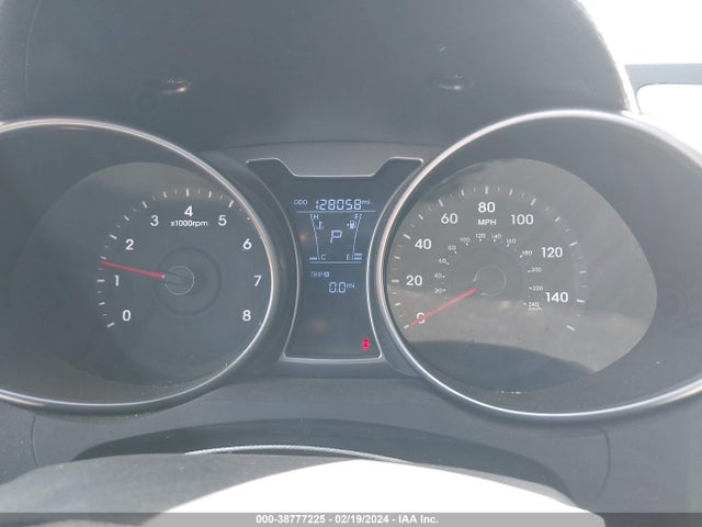 2014 HYUNDAI VELOSTER BASE W/BLACK VIN: KMHTC6AD8EU200130