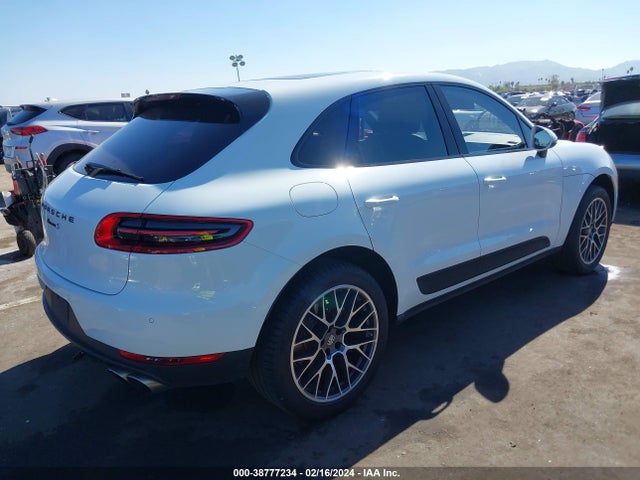 2016 PORSCHE MACAN WP1AB2A53GLB49739 Photo 3