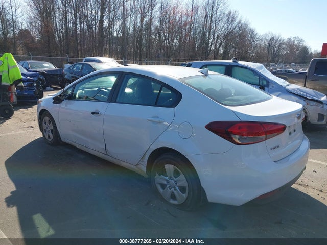 KIA FORTE LX 2017 3KPFK4A76HE130276 Image 3