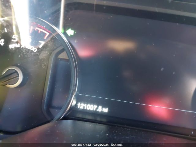 1FTEW1E50JFE13517 Ford F-150 Lariat