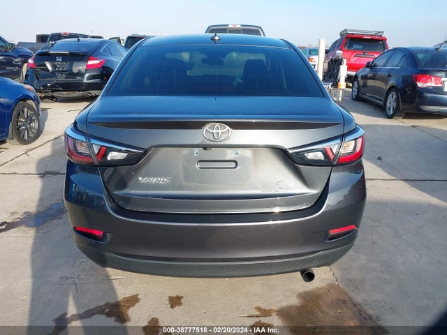 Toyota YARIS LE 2019 3MYDLBYVXKY502139 Image 16