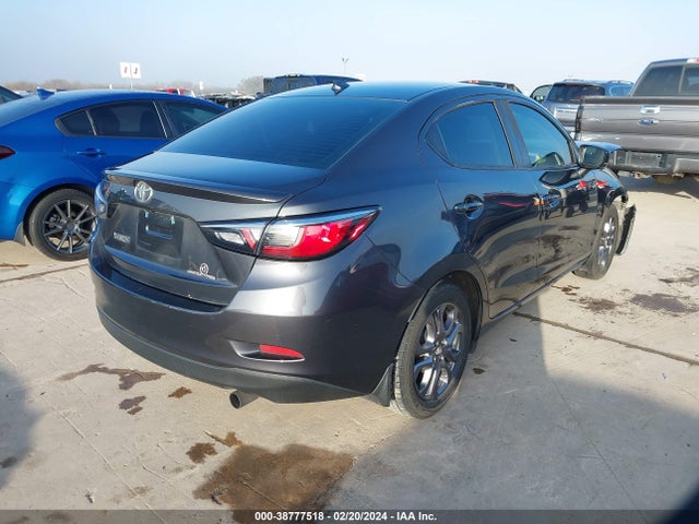 Toyota YARIS LE 2019 3MYDLBYVXKY502139 Image 4