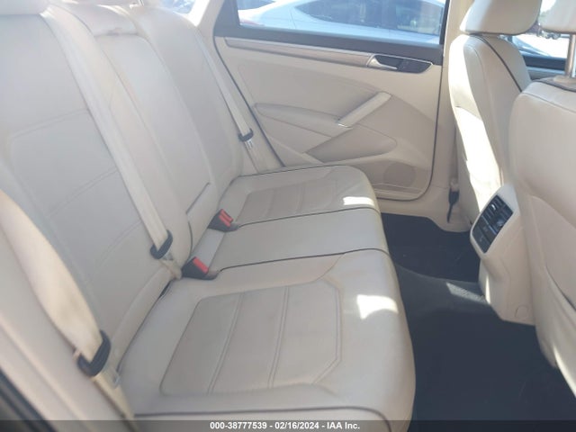 1VWBS7A34GC046604 Volkswagen Passat 1.8t Se
