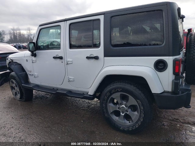 1C4BJWEG6HL614401 Jeep Wrangler Unlimited Sahara 4x4