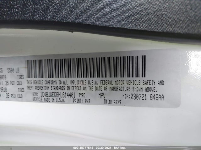 1C4BJWEG6HL614401 Jeep Wrangler Unlimited Sahara 4x4